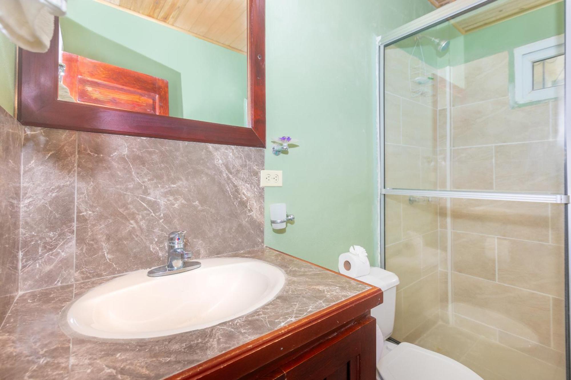 Wescot Villas Roatan ويست ايند المظهر الخارجي الصورة