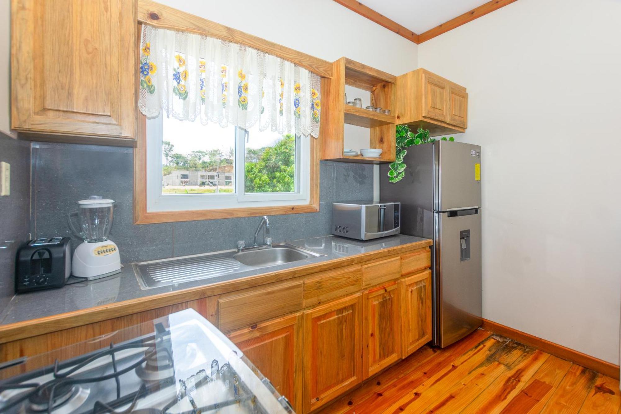 Wescot Villas Roatan ويست ايند المظهر الخارجي الصورة