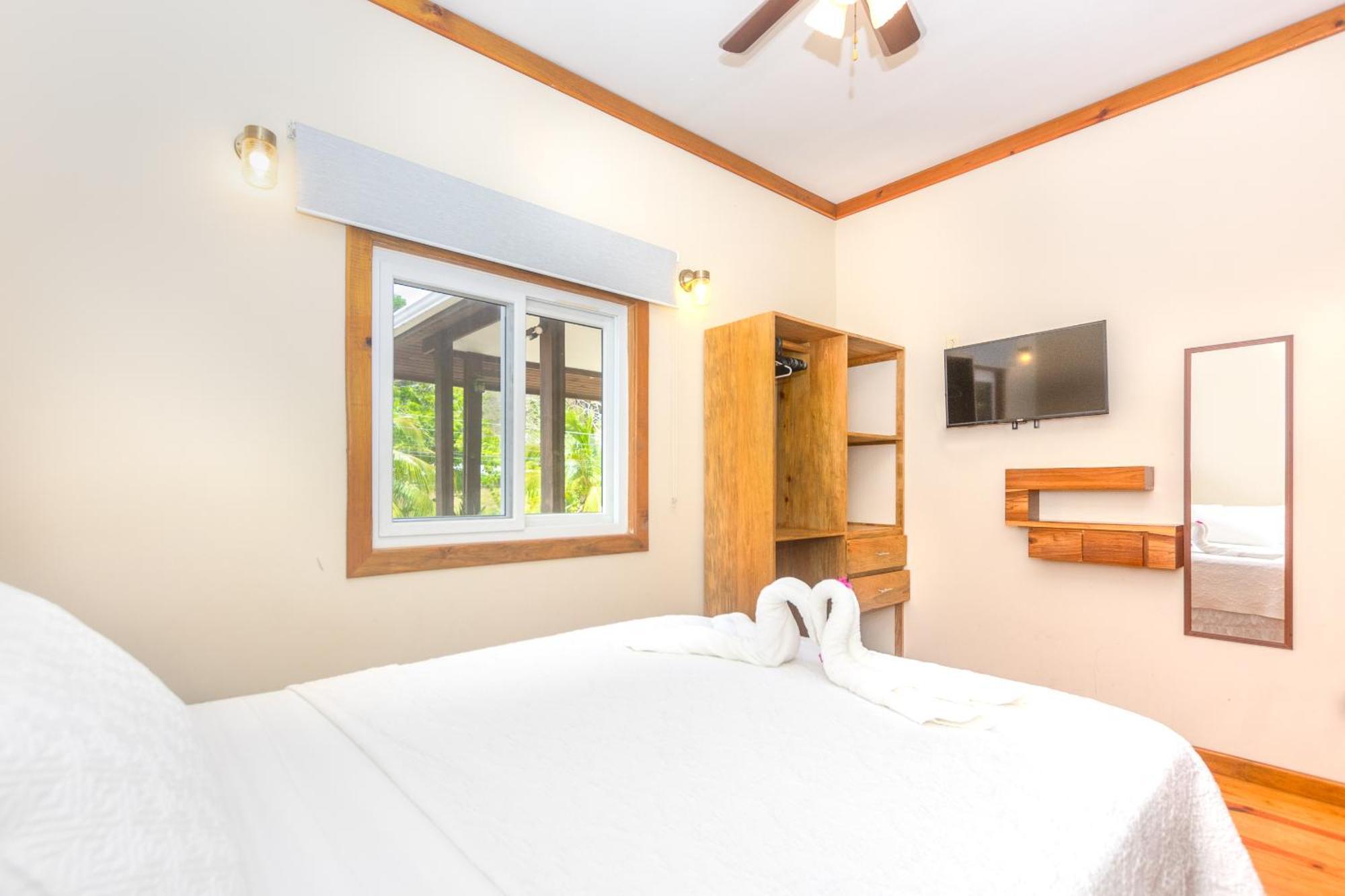 Wescot Villas Roatan ويست ايند المظهر الخارجي الصورة