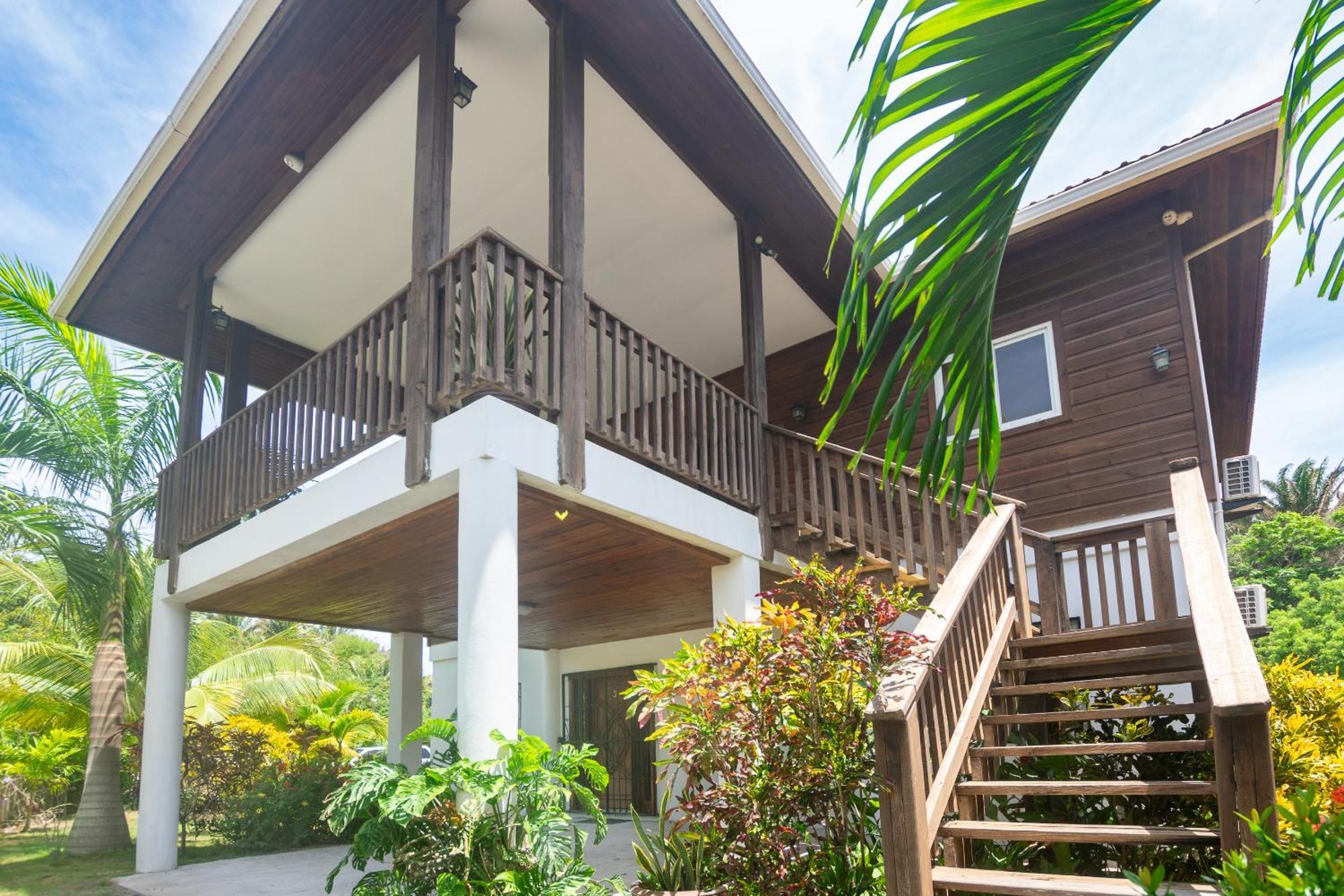 Wescot Villas Roatan ويست ايند المظهر الخارجي الصورة